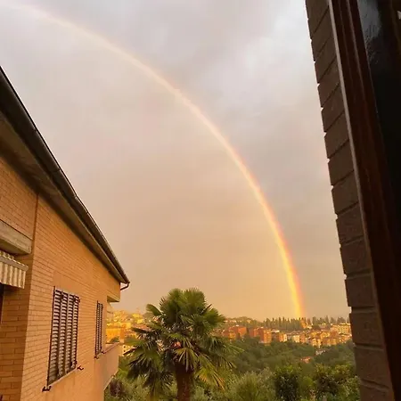 Appartamento Comfortable In Siena, 80 M², View *