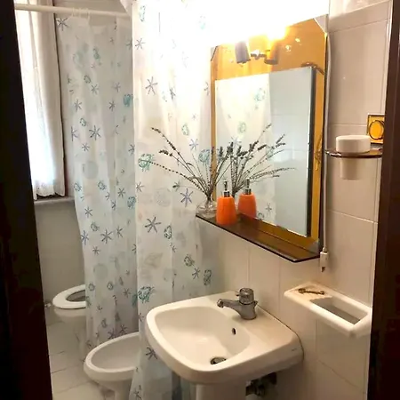 Appartamento Charming With View In 80 Sqm + Parking