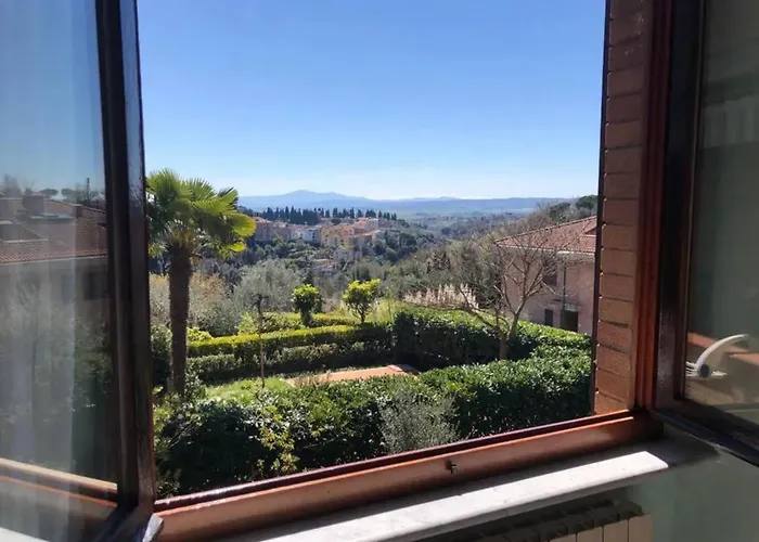 شقة Comfortable In Siena, 80 M², View سيينا