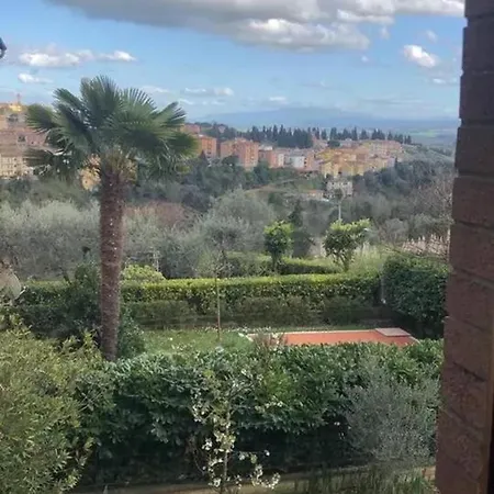 Lejlighed Comfortable In Siena, 80 M², View *